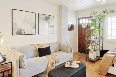 Welcome to this functional and stylish VA-approved studio condo - photo 1