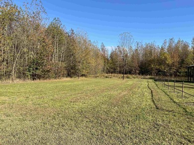 Serene quiet Beason Creek off water lots with 28x40 canopy - photo 2