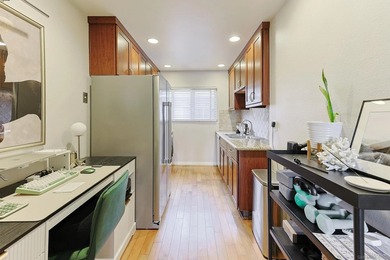 Welcome to this functional and stylish VA-approved studio condo - photo 2