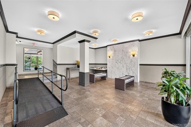 Welcome home to this light-filled, beautifully renovated - photo 5