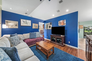 Beautiful, impeccably maintained, move-in ready 3/2/2 in the - photo 13