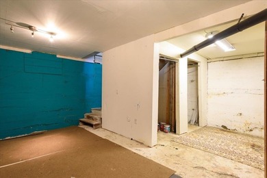 Rare Willow Glen opportunity with massive upside. Whether you - photo 18