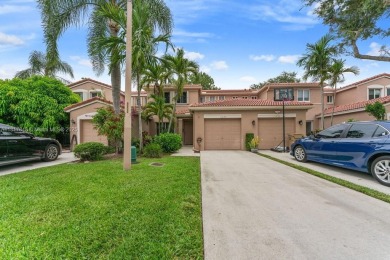 Lake Townhome/Townhouse For Sale in Davie, Florida