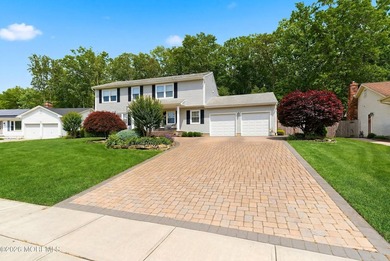 A family-ready Center Hall Colonial in the Cedar Grove - photo 5