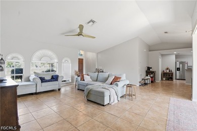 HUGE PRICE IMPROVEMENT! Move-in ready home on an oversized - photo 8