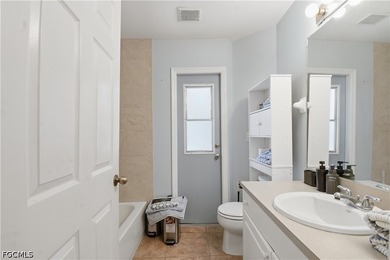 HUGE PRICE IMPROVEMENT! Move-in ready home on an oversized - photo 9