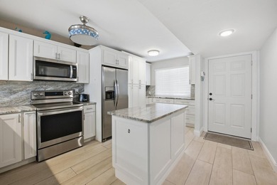 Step into a thoughtfully updated residence in the Grandview at - photo 2