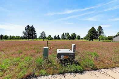 Located on the stunning 18th hole, directly across from the - photo 2