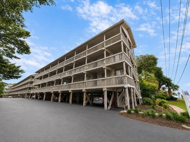 Wow! What a find! This beautifully maintained one bedroom, one - photo 1