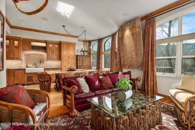 Riverfront luxury in the heart of Basalt. These two beautifully - photo 21