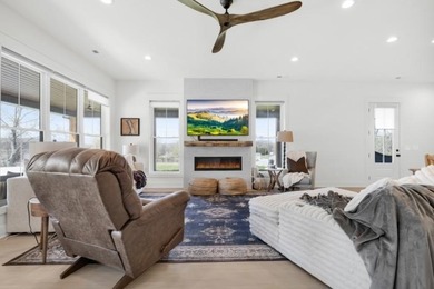 PRICE DROP!! Come take advantage of this Gorgeous, Luxury Home - photo 21