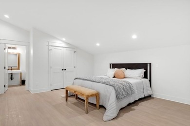 PRICE DROP!! Come take advantage of this Gorgeous, Luxury Home - photo 25