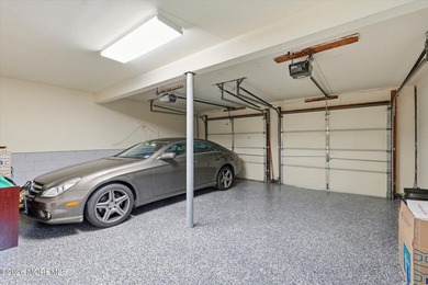 Welcome to Twin Oaks and the highly sought-after Sheila Drive in - photo 36