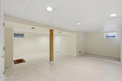 Welcome to Twin Oaks and the highly sought-after Sheila Drive in - photo 37