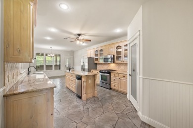 2.33-Acre Country Estate with Pool, Spa & Pond - photo 10