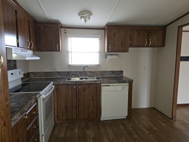 Huge price improvement! Super well-maintained 3-2 in the highly - photo 8