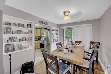 Welcome to this beautifully maintained 3 bedroom, 1.5 bath home - photo 5
