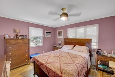 Welcome to this beautifully maintained 3 bedroom, 1.5 bath home - photo 9
