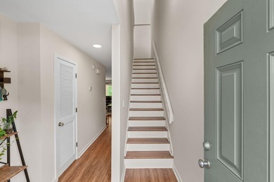 Welcome to Ashleytowne Village! This well-maintained 3-bedroom - photo 2