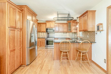 Step inside this beautiful McFarland home that blends comfort - photo 3