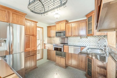 Step inside this beautiful McFarland home that blends comfort - photo 4