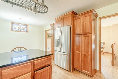 Step inside this beautiful McFarland home that blends comfort - photo 5