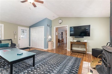 A perfect opportunity to own an immaculately kept 4 bedroom, 2 - photo 7