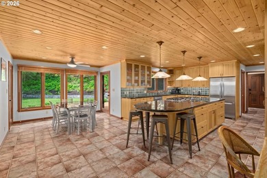 Beautifully sited with striking natural wood accents in quiet - photo 9