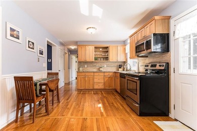 A perfect opportunity to own an immaculately kept 4 bedroom, 2 - photo 10