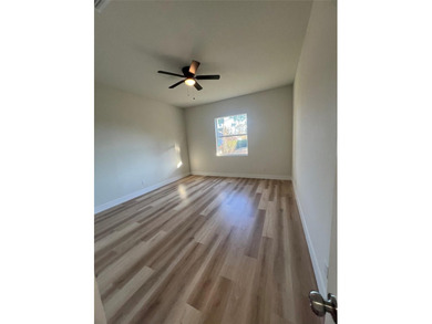 Seller is offering SELLER CONCESSIONS. Prime Location! Step into - photo 14