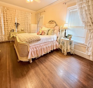 Charming opportunity in Highland Park on a rare 50 x 180 deep - photo 16