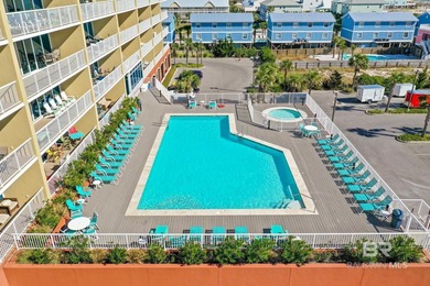 Welcome to Sanibel in Gulf Shores, where beach days are easy and - photo 37