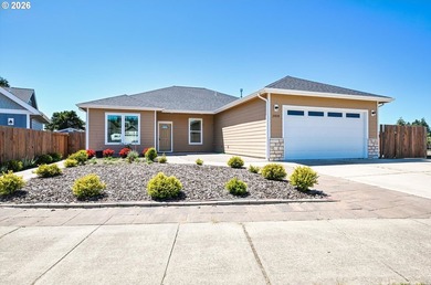 Beautifully maintained 4-bedroom, 2-bath, 1,919 sq ft home built - photo 1