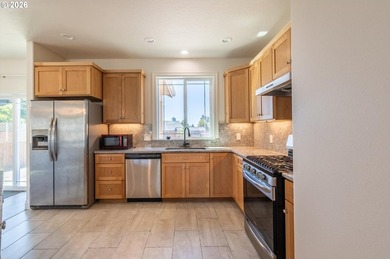 Beautifully maintained 4-bedroom, 2-bath, 1,919 sq ft home built - photo 7