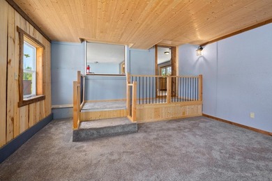 This country home is situated in a private setting just minutes - photo 10