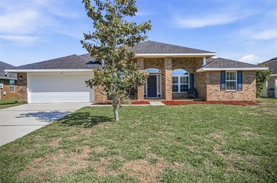 Welcome to this beautifully maintained Adams-built brick home - photo 1