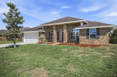 Welcome to this beautifully maintained Adams-built brick home - photo 3