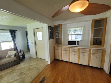 Are you looking for a spacious home? This double-wide mobile - photo 13