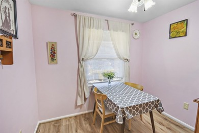 Enjoy beachside living in this nicely updated townhouse just 2.5 - photo 5