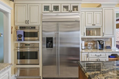 Welcome to exceptional lakefront living on Norris Lake. This - photo 21