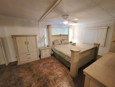 Are you looking for a spacious home? This double-wide mobile - photo 27