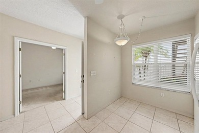 First-floor 3-bedroom, 2-bath condo in Largo with direct - photo 3