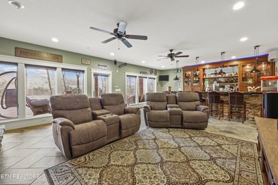 Welcome to exceptional lakefront living on Norris Lake. This - photo 34