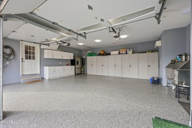 Welcome to exceptional lakefront living on Norris Lake. This - photo 41