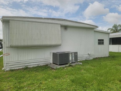 Are you looking for a spacious home? This double-wide mobile - photo 41