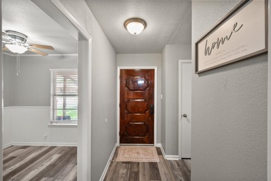 Welcome home to this beautifully updated 3-bedroom, 2-bath home - photo 4