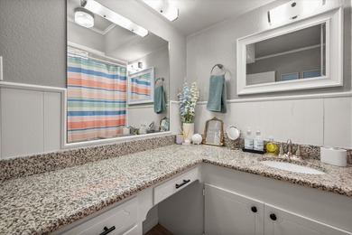 Welcome home to this beautifully updated 3-bedroom, 2-bath home - photo 8