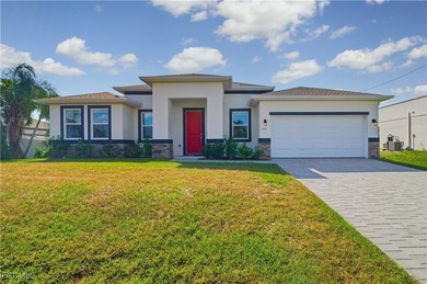 Cape Coral Lakes Area Home For Sale in Cape Coral Florida
