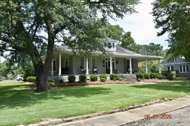 Historic Victorian Gem on Grand Boulevard - Greenwood, MS - photo 3