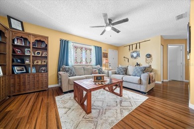 SELLER IS MOTIVATED, BRING ALL REASONABLE OFFERS! Come check out - photo 6